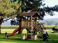 Kinderspielplatz im Garten